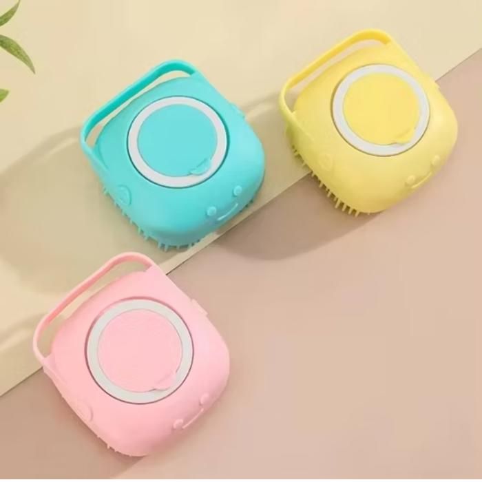 1 pièce brosse de bain et distributeur de shampooing en silicone(Couleur aléatoire)