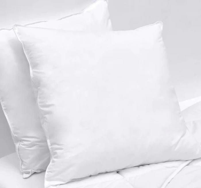 Oreiller synthétique carré sensation duvet