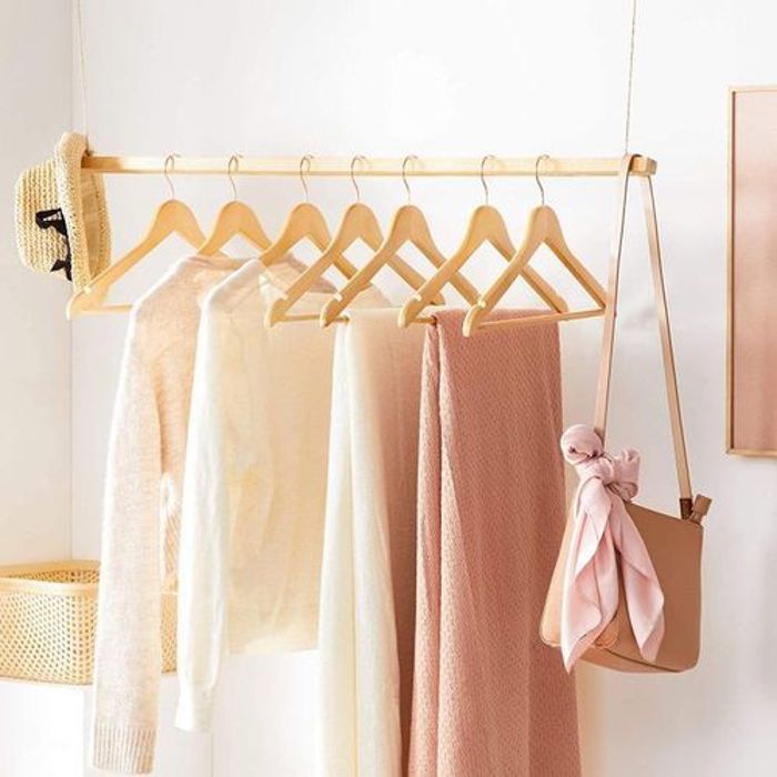 Lot de 6 Cintres en Bois6Verni Naturel, Rangement placard