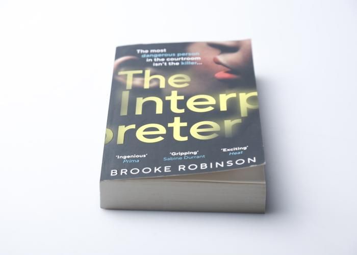 LIVRE THE INTERPRETER