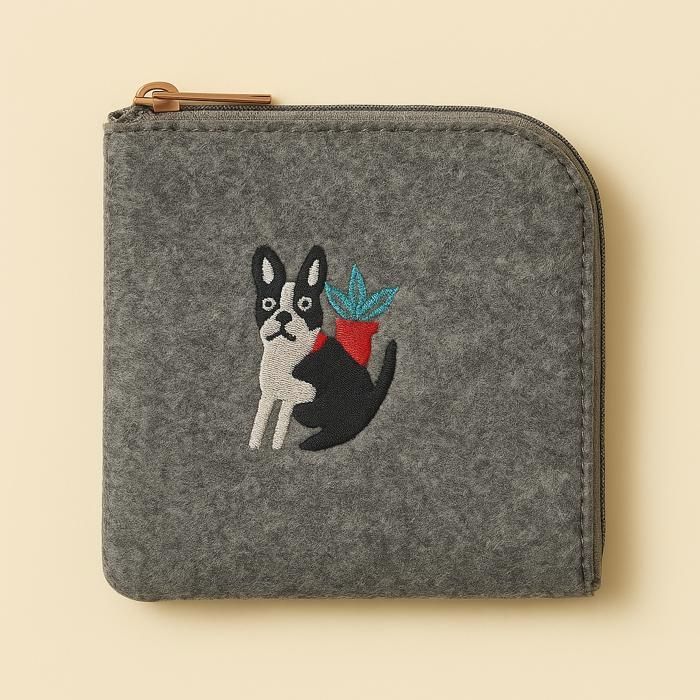 Petite Pochette en Feutrine avec Chien et Plante