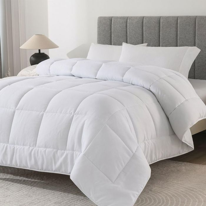 Couette 4 saisons - MAISON GOOD AND WELL - 240x220 cm - Microfibre - 250g - Anti-acarien