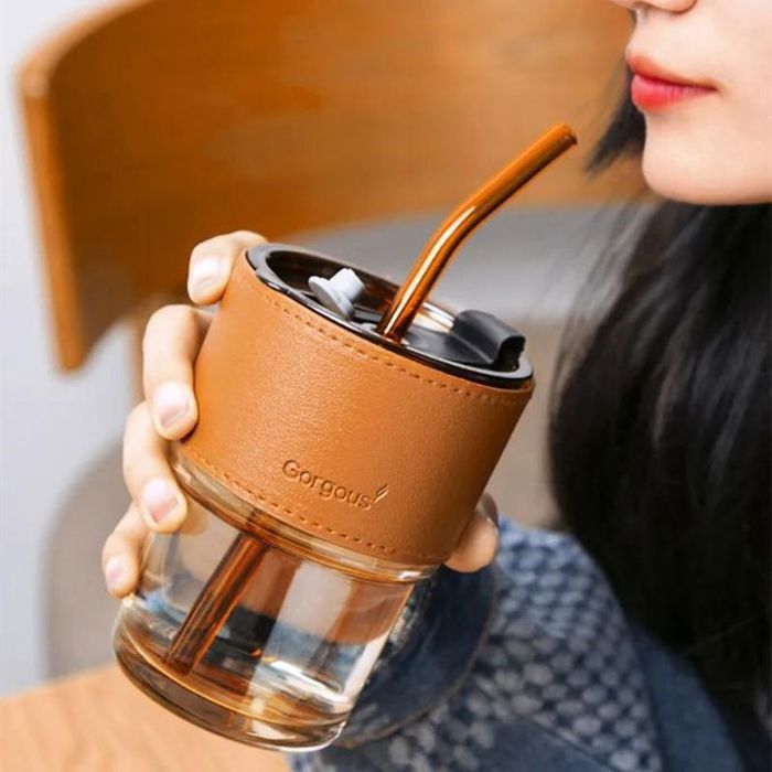 Tasse à paille en verre portable avec couvercle et étui en cuir
