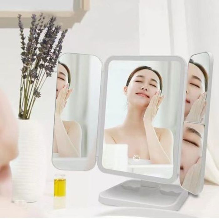 Miroir de Maquillage Intelligent à Trois Panneaux avec Éclairage LED