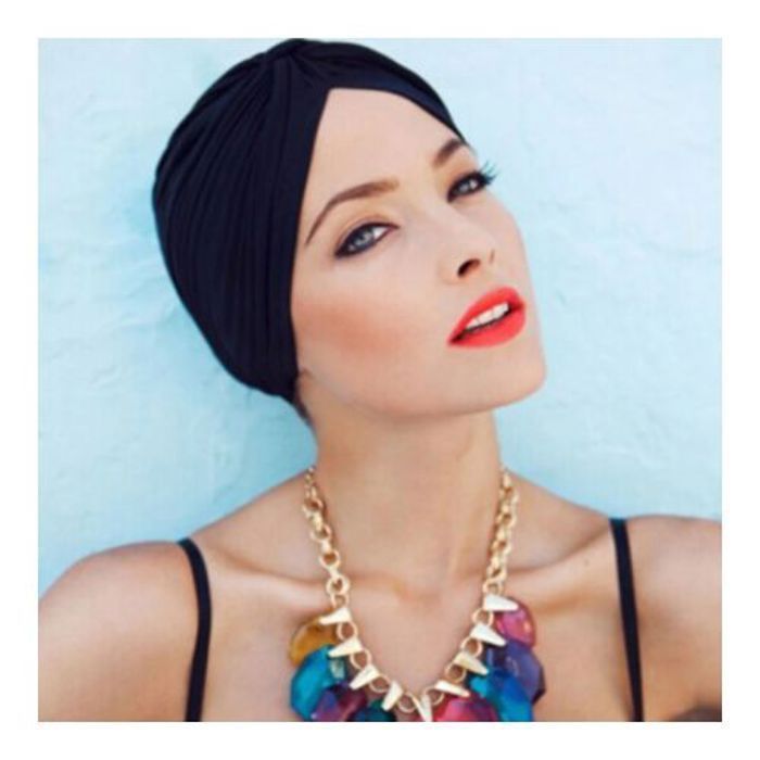Bonnet Chapeau turban pour femme, chapeau de chimiothérapie, bandeau pour femme (Couleur aléatoire)