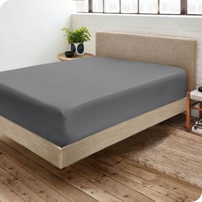 Drap-Housse en Microfibre Brossée Douce et Respirante - Ajustement Extensible et Infroissable - Poches Profondes de 30 cm - Gris