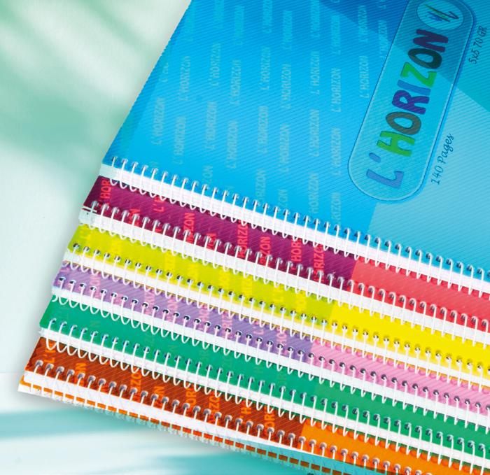 Cahier Spirale  Couverture Plastique Rigide  -140PAGES