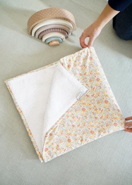 Couverture Liberty Aude Jaune 80x100 cm arrière Sherpa