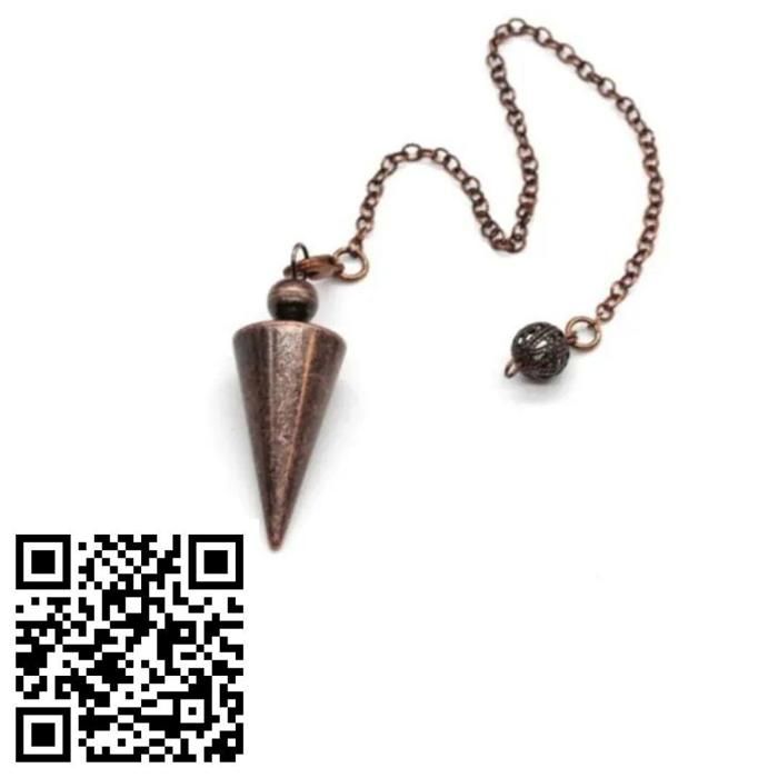 Collier gothique avec pendentif en métal, style personnel et audacieux